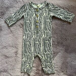 EUC Kate Quinn long sleeve union suit | the woods | beluga fern frond | 0-3 m